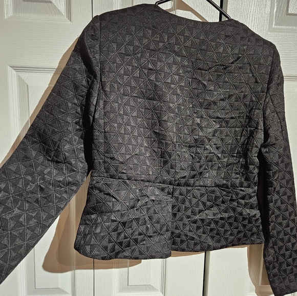 Chapter One Cropped Jacket | Black Geometric Flared Size 8 - Picture 6 of 8